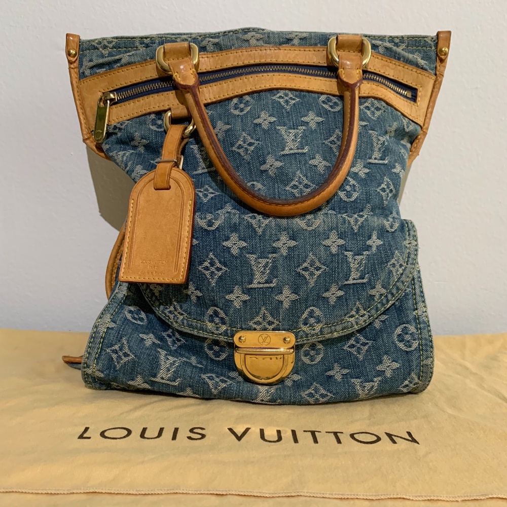 LIMITED EDITION Louis Vuitton Denim Sac Plat